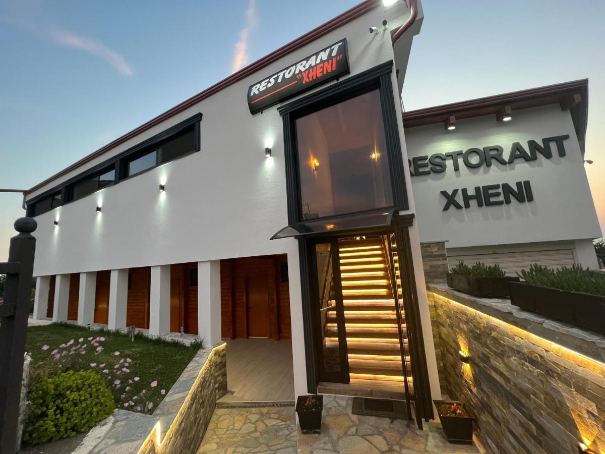 Restorant Hotel Xheni 드라치 외부 사진