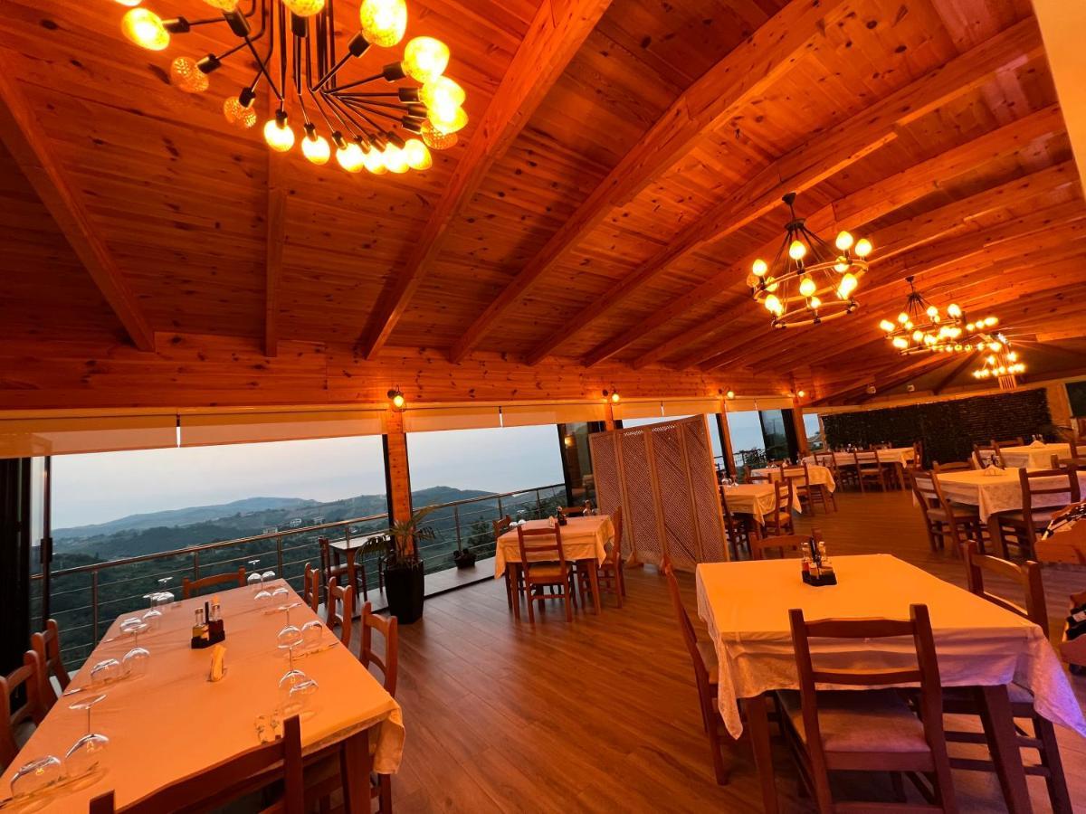 Restorant Hotel Xheni 드라치 외부 사진